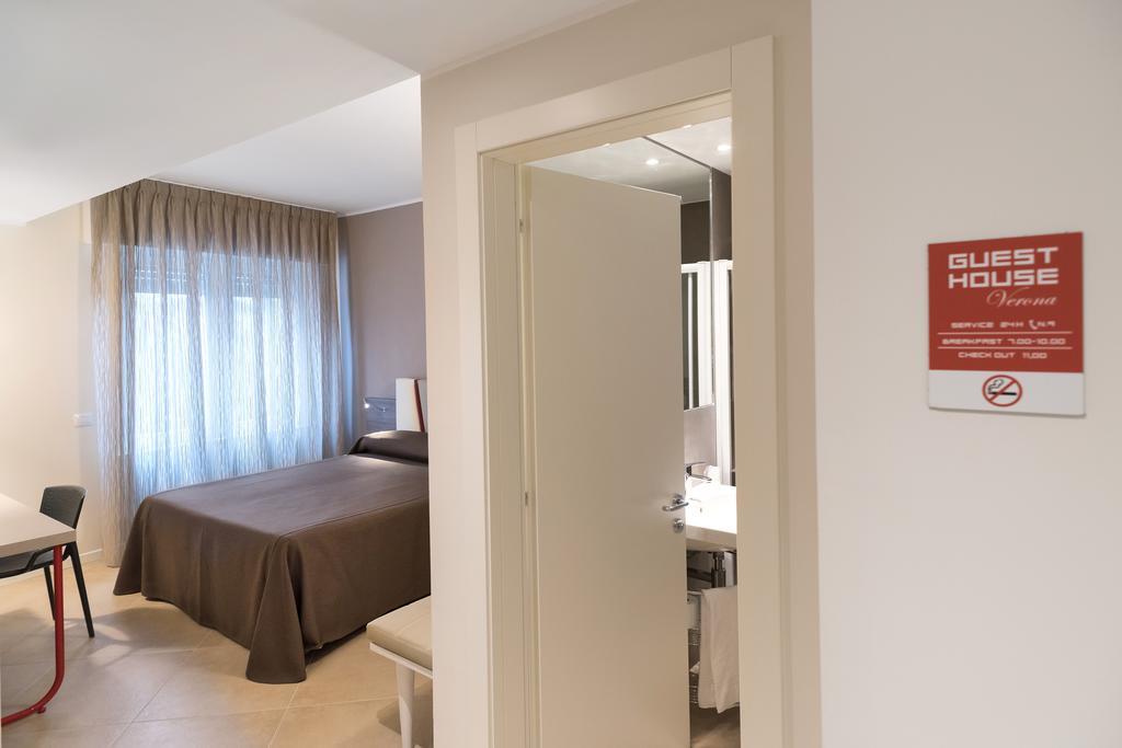 Guesthouse Verona Habitación foto